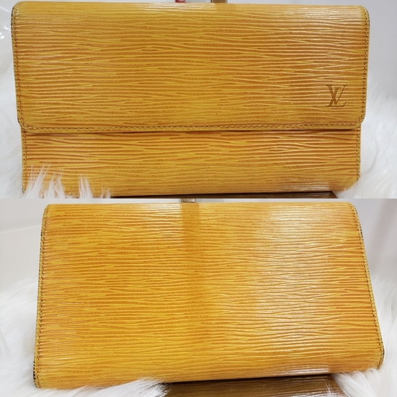 Louis Vuitton Handbags - LOUIS VUITTIN Trifold Sarah Wallet